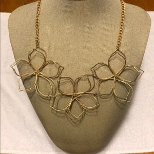 Statement flower necklace